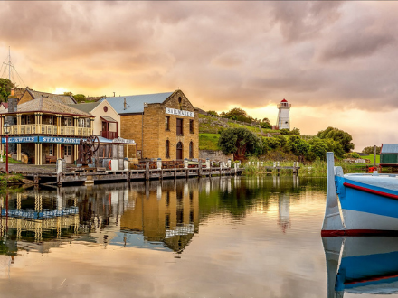 Attractions - Flagstaff Hill Maritime Village